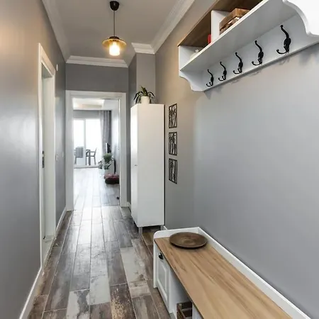 Luxurious Middle Flat Seaside In Heart Of 公寓 安塔利亚